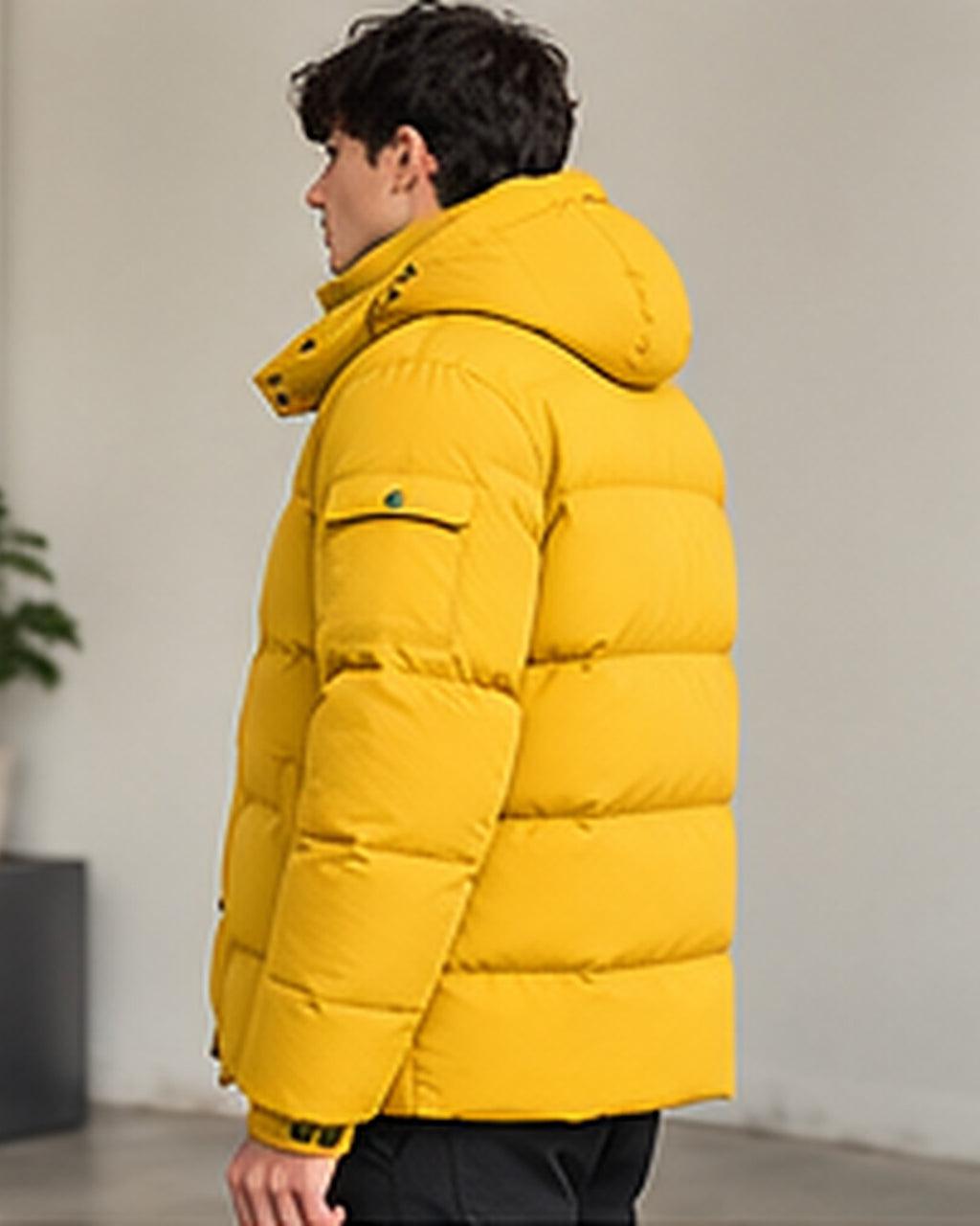 Doudoune à capuche matelassée homme Jaune – vue de profil